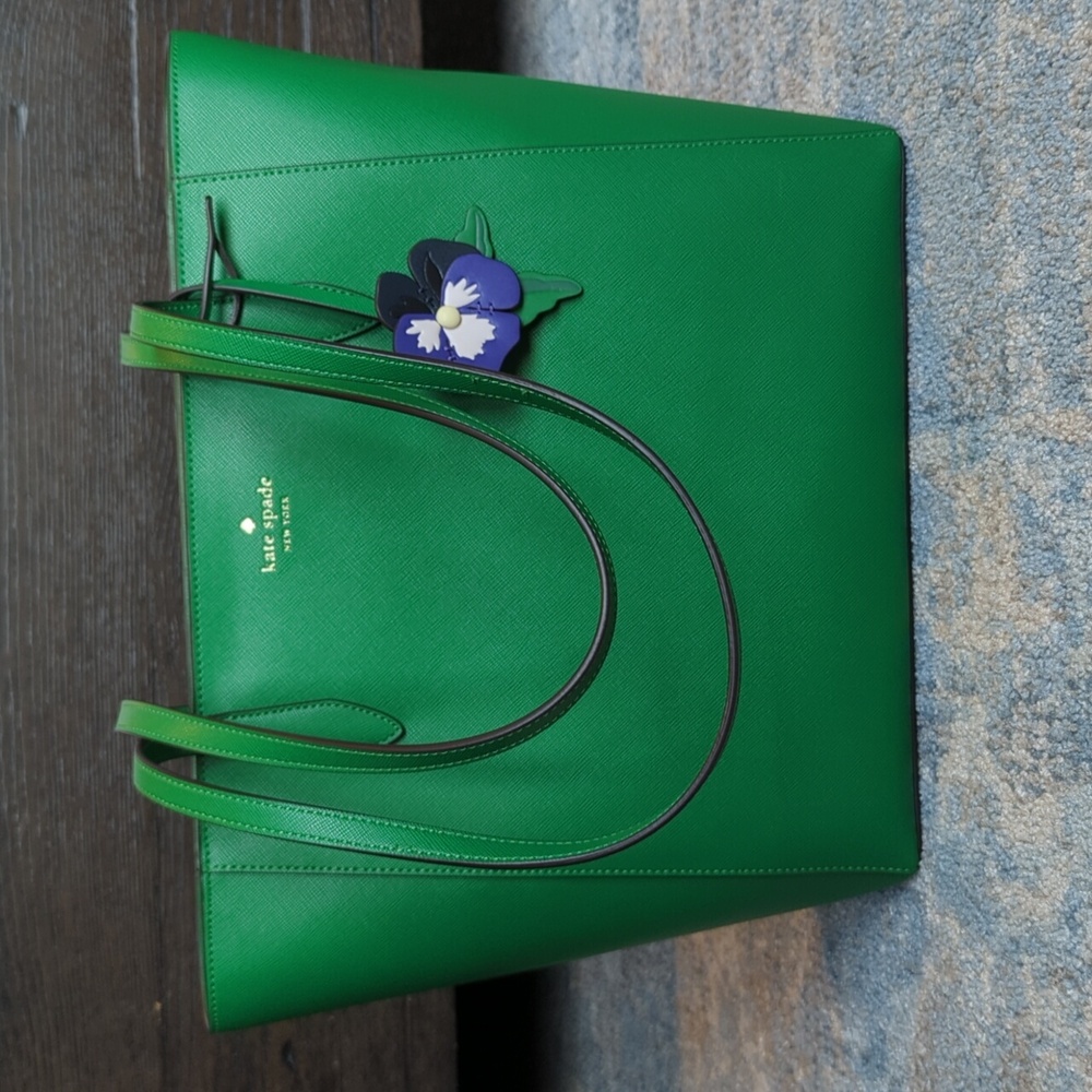 NWT Kate Spade Dana tote in Green Bean